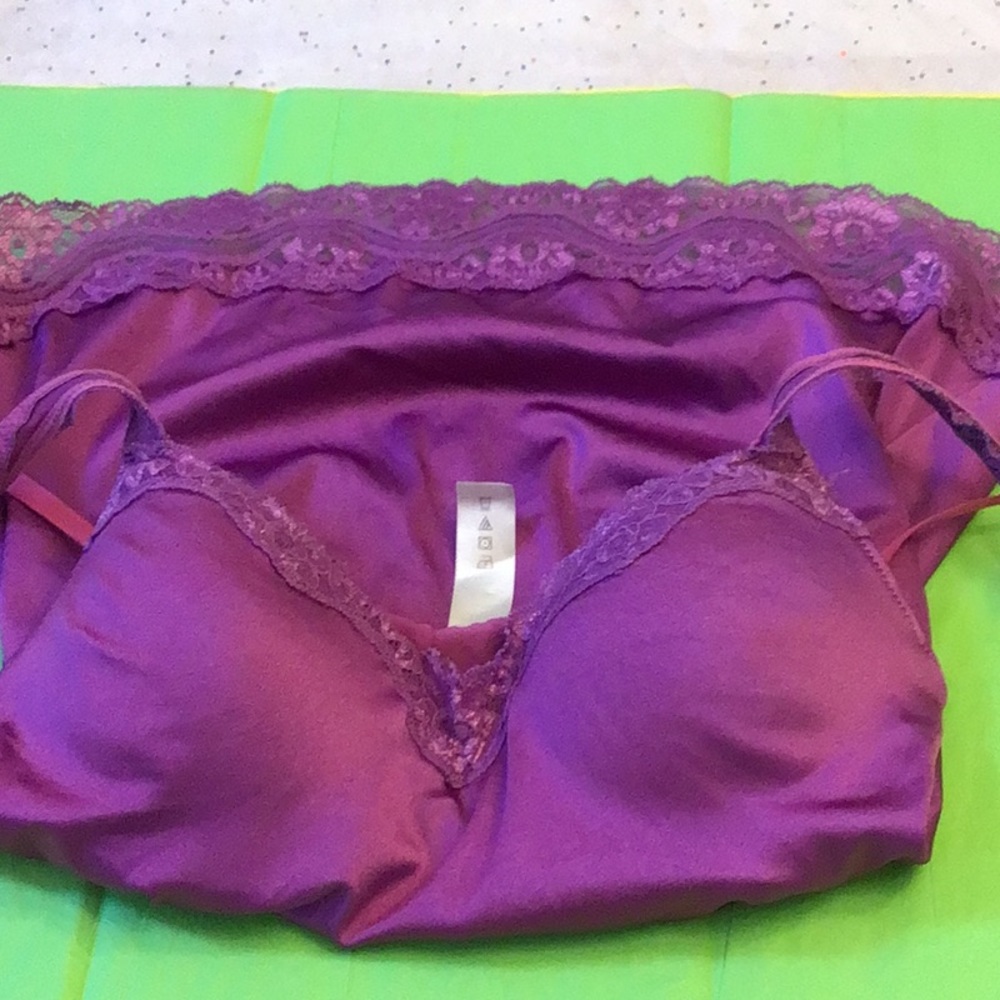 🎁5 for $10 Sale🎁Camisole padded bra top underwire lace, adjustable straps,